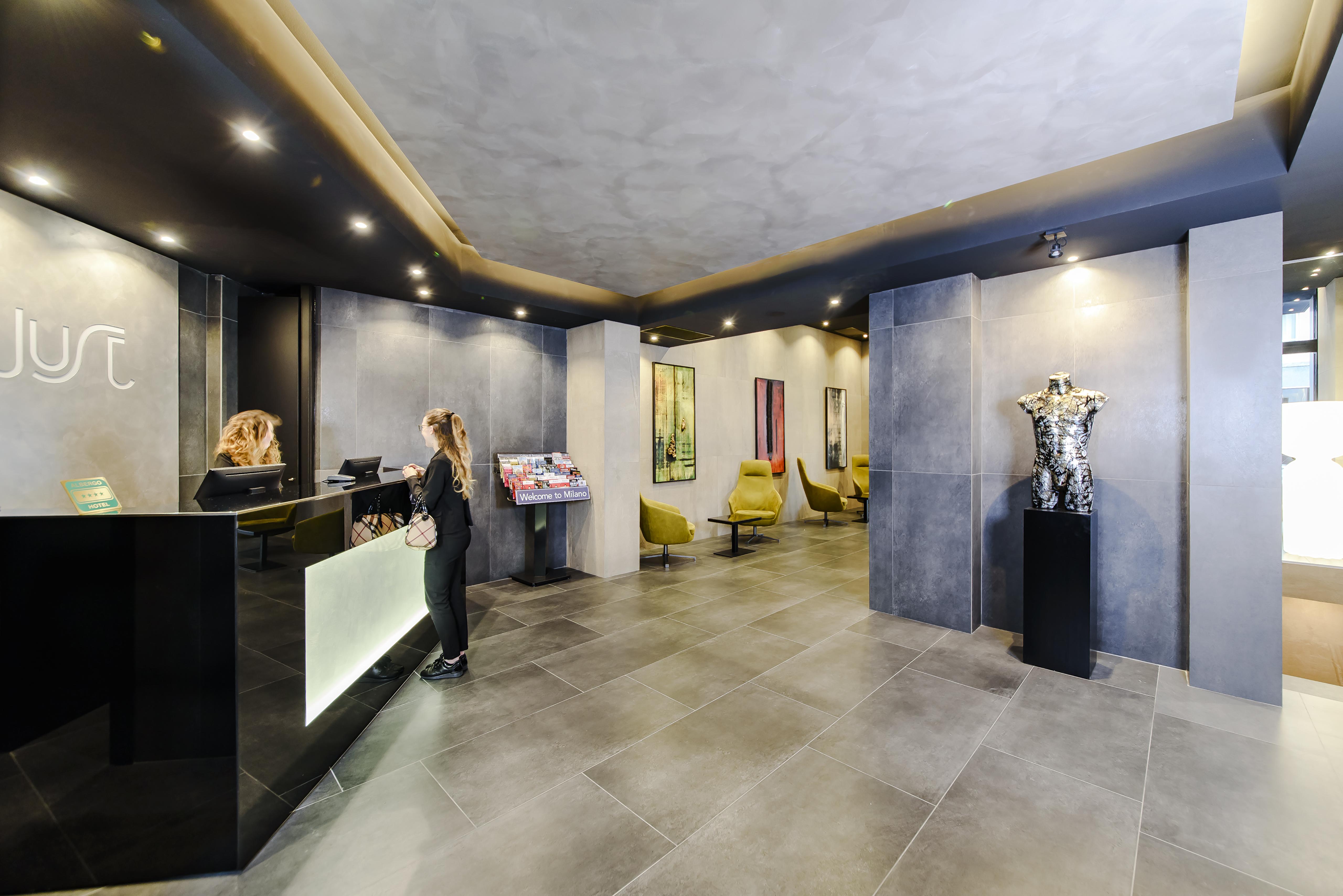 Just Hotel Milano Esterno foto
