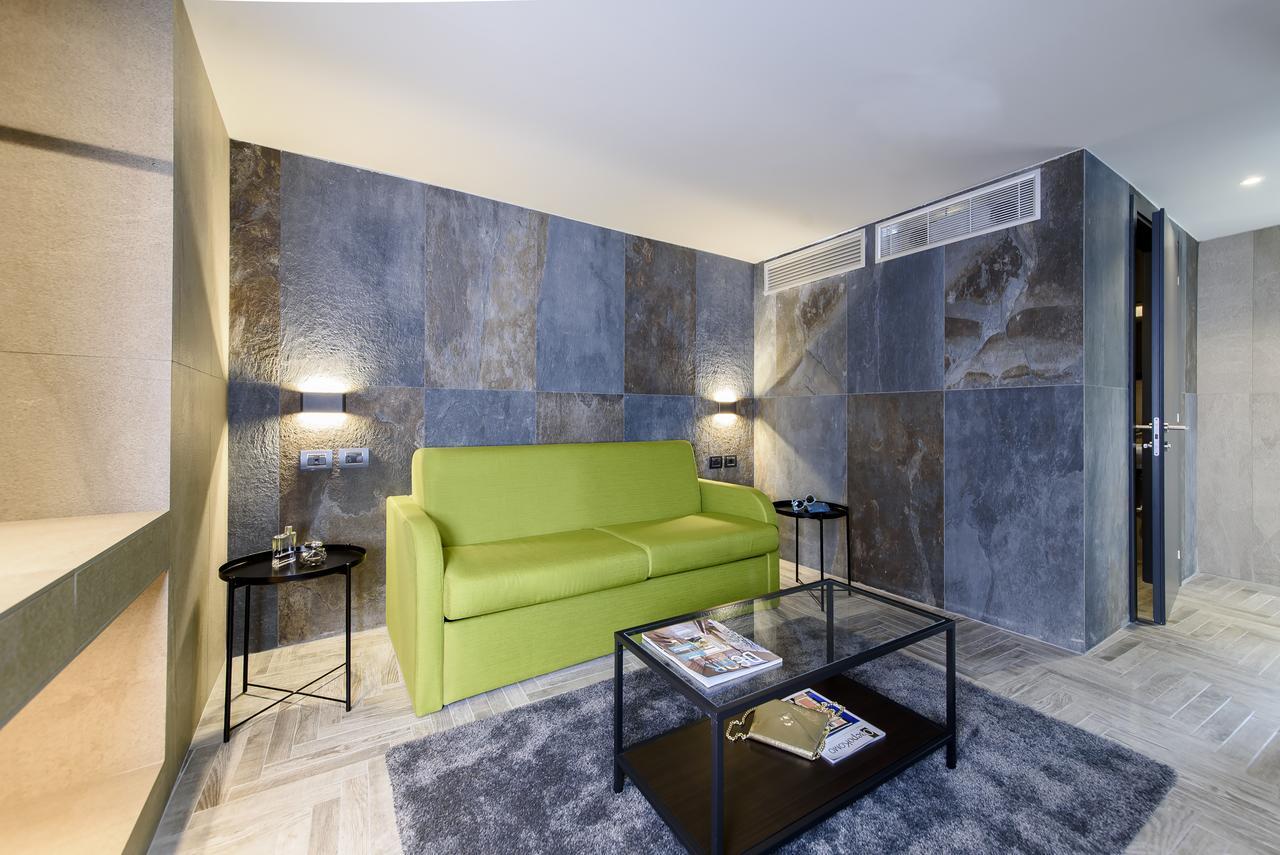 Just Hotel Milano Esterno foto